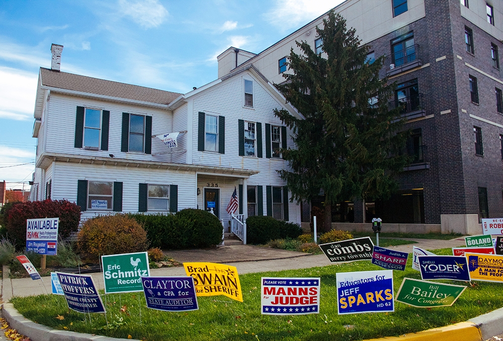 Indiana Daily Student Democrat caught removing Republican signs